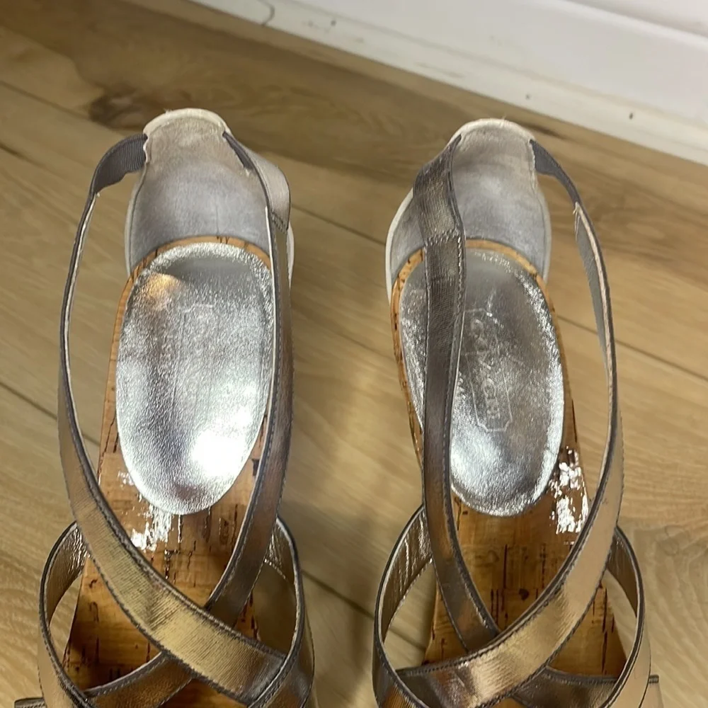 Coach‎ Angel Silver Strappy Sandal Size 7.5 B